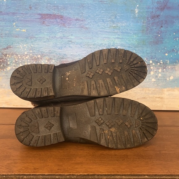 STEVE MADDEN BOOTS - Picture 5 of 10